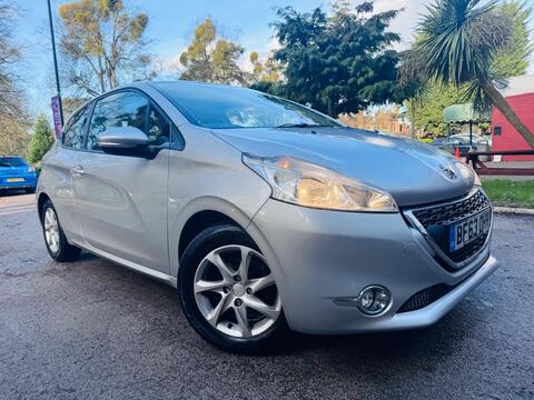 Peugeot 208 Hatchback 1.2 VTi Active Euro 5 3dr
