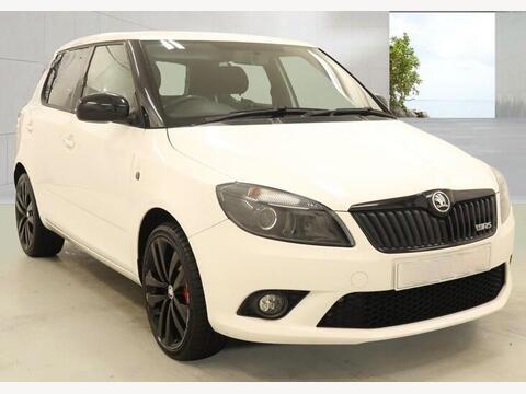 Skoda Fabia Hatchback 1.4 TSI vRS S2000 DSG Euro 5 5dr