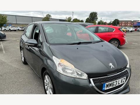 Peugeot 208 Hatchback 1.2 VTi Active Euro 5 5dr