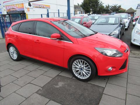 Ford Focus Hatchback 1.0T EcoBoost Zetec Navigator Euro 5 (s/s) 5dr
