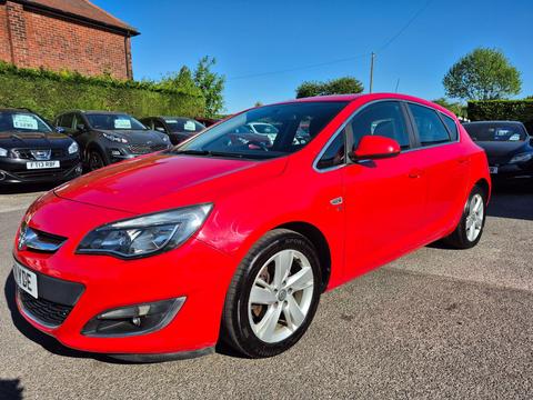 Vauxhall Astra Hatchback 2.0 CDTi ecoFLEX SRi Euro 5 (s/s) 5dr