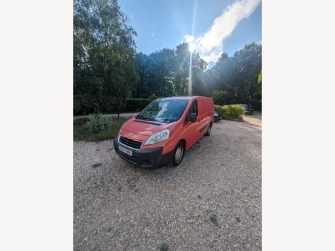 Peugeot Expert Panel Van 1.6 HDi L2 H1 4dr