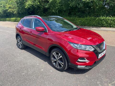 Nissan Qashqai SUV 1.6 dCi N-Connecta XTRON Euro 6 (s/s) 5dr