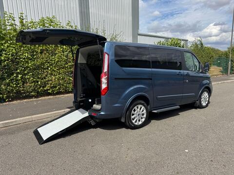 Ford Tourneo Custom Minibus 2.0 320 EcoBlue Titanium L1 Euro 6 (s/s) 5dr