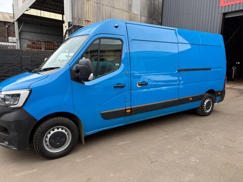 Renault Master Panel Van 2.3 dCi ENERGY 35 Business FWD LWB Medium Roof Euro 6 (s/s) 4dr