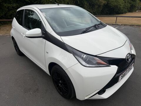 Toyota AYGO Hatchback 1.0 VVT-i x-play Euro 6 5dr