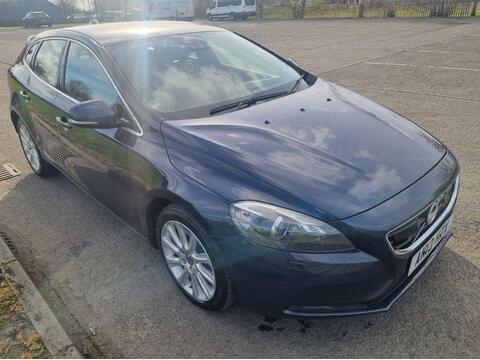 Volvo V40 Hatchback 2.0 D3 SE Lux Nav Euro 5 (s/s) 5dr