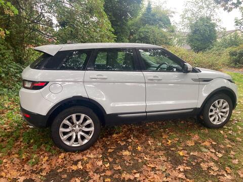 2016 Land Rover Range Rover Evoque, photograph 2