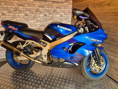 Kawasaki ZX-9R Sports Tourer 900 E1
