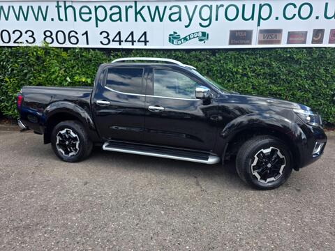 Nissan Navara Pickup 2.3 dCi Tekna Auto 4WD Euro 6 4dr