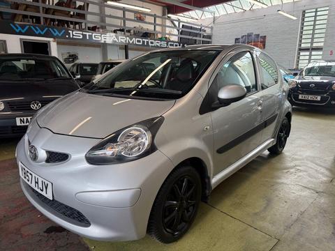 Toyota AYGO Hatchback 1.0 VVT-i Platinum Euro 4 5dr
