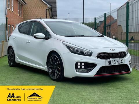Kia Ceed Hatchback 1.6 T-GDi GT Tech Euro 5 5dr