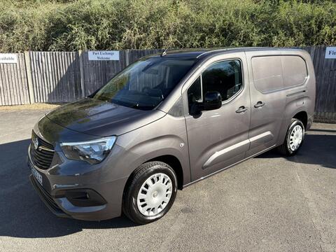 Vauxhall Combo Panel Van 1.5 Turbo D 2300 Pro L2 H1 Euro 6 (s/s) 6dr