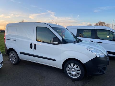 Vauxhall Combo Combi Van 1.3 CDTi 2300 ecoFLEX 16v Crew Van L1 H1 (s/s) 5dr (5 Seat, EU6)