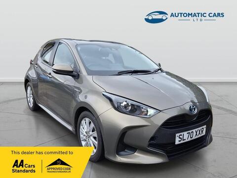 Toyota Yaris Hatchback 1.5 VVT-h Icon E-CVT Euro 6 (s/s) 5dr
