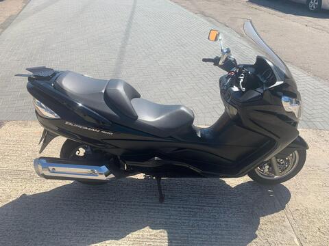 Suzuki Burgman 400 Scooter AN 400 K8