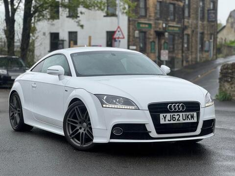 Audi TT Coupe 2.0 TFSI Black Edition Coupe 3dr Petrol S Tronic quattro Euro 5 (s/s) (211 ps)