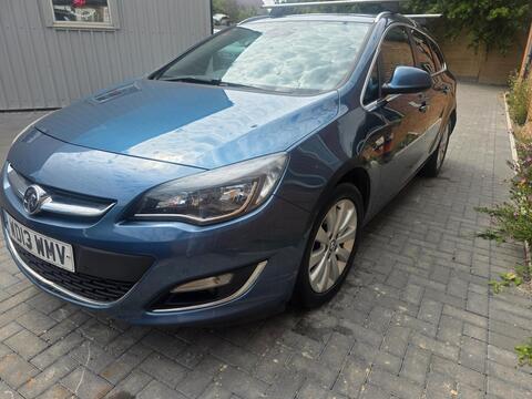 Vauxhall Astra Estate 2.0 CDTi SE Sports Tourer Auto Euro 5 5dr