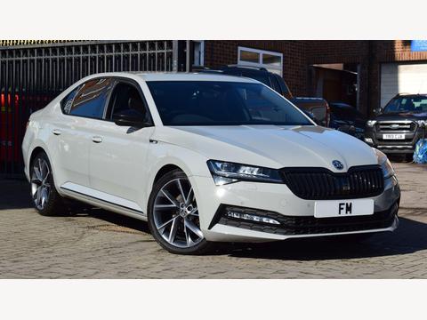 Skoda Superb Hatchback 2.0 TSI SportLine Plus DSG Euro 6 (s/s) 5dr