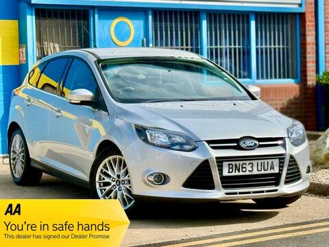 Ford Focus Hatchback 1.0T EcoBoost Zetec Euro 5 (s/s) 5dr