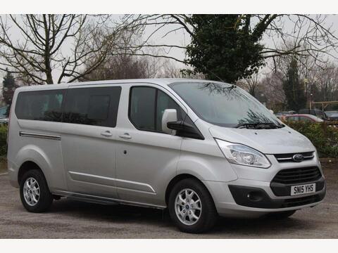 Ford Tourneo Custom Minibus 2.2 300 TDCi Limited L2 Euro 5 (s/s) 5dr