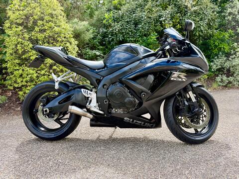 Suzuki GSX-R750 Super Sports K8