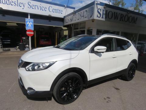 Nissan Qashqai SUV 1.5 dCi Tekna 2WD Euro 5 (s/s) 5dr