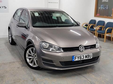Volkswagen Golf Hatchback 1.6 TDI BlueMotion Tech SE Euro 5 (s/s) 5dr