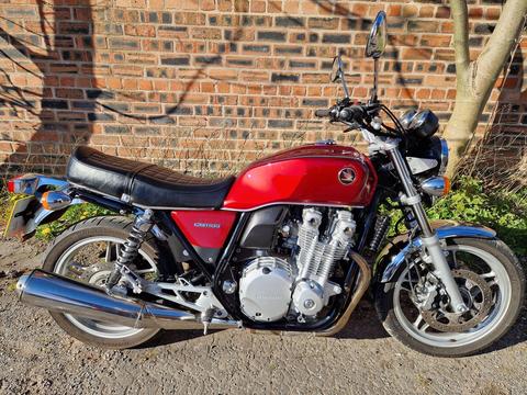 Honda CB1100 Roadster/Retro 1100