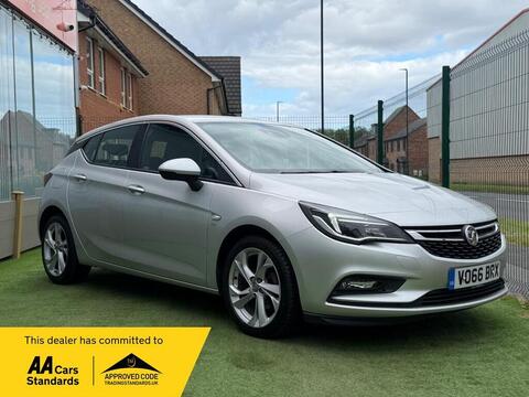 Vauxhall Astra Hatchback 1.4i Turbo SRi Nav Euro 6 5dr