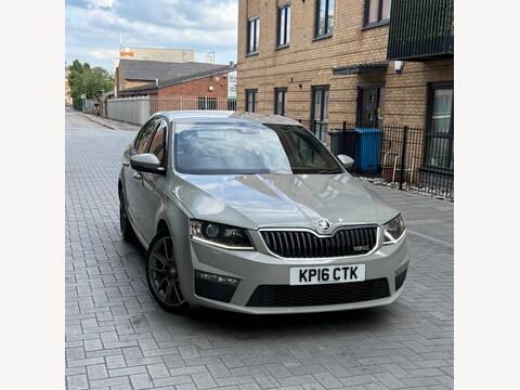 Skoda Octavia Hatchback 2.0 TDI vRS DSG 4WD Euro 6 (s/s) 5dr (SNav)