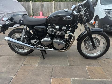 Triumph Thruxton 900 Roadster/Retro 865
