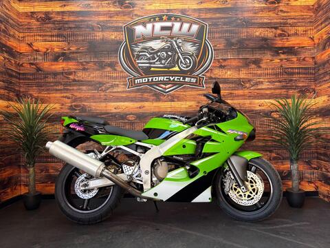 Kawasaki Ninja ZX-6R Super Sports 600