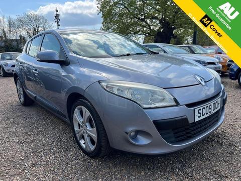 Renault Megane Hatchback 1.6 16V Dynamique Euro 5 5dr