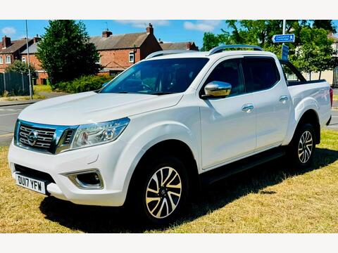 Nissan Navara Pickup 2.3 dCi Tekna Auto 4WD Euro 6 4dr