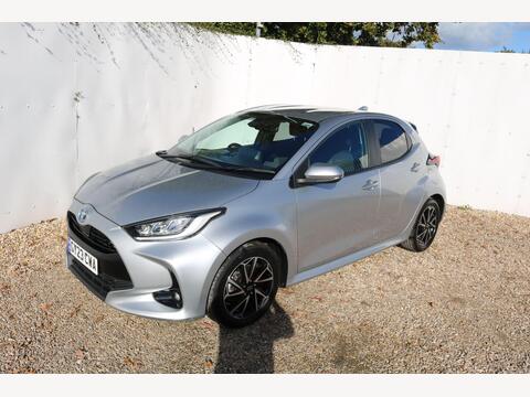 Toyota Yaris Hatchback 1.5 VVT-h Design E-CVT Euro 6 (s/s) 5dr