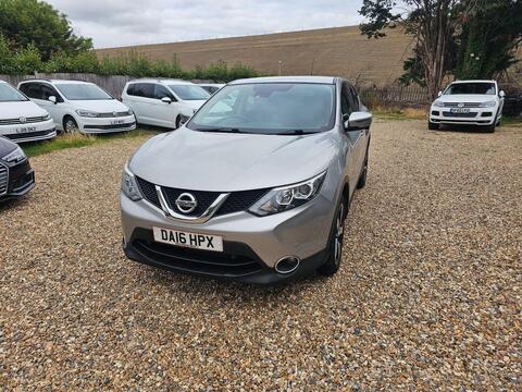 Nissan Qashqai SUV 1.2 DIG-T N-Connecta XTRON 2WD Euro 6 (s/s) 5dr
