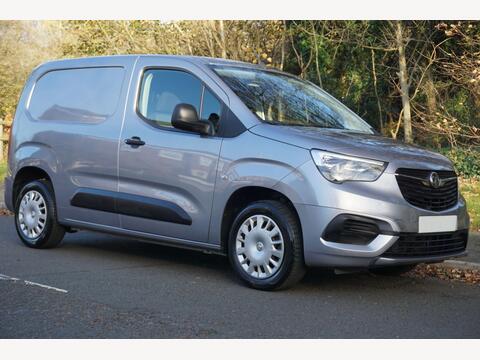 Vauxhall Combo Panel Van 1.5 Turbo D 2000 Sportive L1 H1 Euro 6 4dr