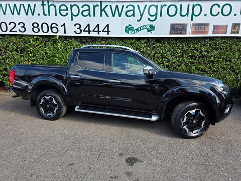Nissan Navara Pickup 2.3 dCi Tekna Auto 4WD Euro 6 4dr