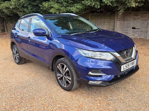 Nissan Qashqai SUV 1.3 DIG-T N-Connecta Euro 6 (s/s) 5dr