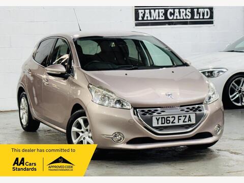 Peugeot 208 Hatchback 1.4 e-HDi Allure EGC Euro 5 (s/s) 5dr