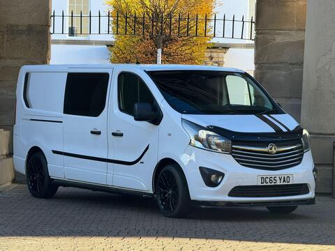 Vauxhall Vivaro Combi Van 1.6 CDTi 2900 BiTurbo ecoFLEX Sportive Crew Van L2 H1 Euro 5 (s/s) 5dr (6 Seat)