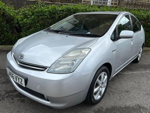 Toyota Prius Hatchback 1.5 T4 CVT 5dr