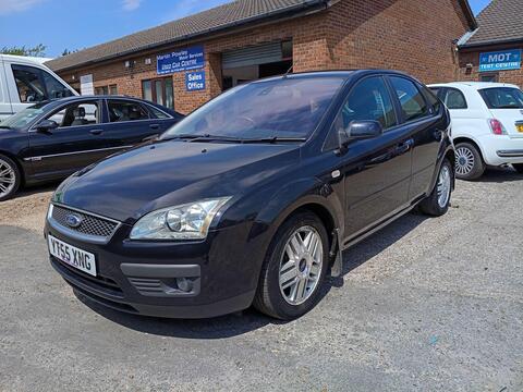 Ford Focus Hatchback 1.6 Ghia 5dr