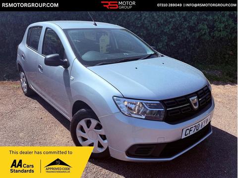 Dacia Sandero Hatchback 1.0 SCe Essential Euro 6 5dr