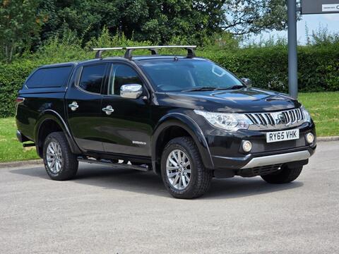 Mitsubishi L200 Pickup 2.4 DI-D DC Barbarian Auto 4WD Euro 5 4dr