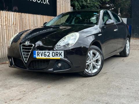 Alfa Romeo Giulietta Hatchback 1.4 TB MultiAir Lusso Euro 5 (s/s) 5dr