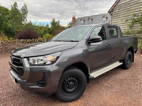 Toyota Hilux Pickup 2.4 D-4D Active 4WD Euro 6 (s/s) 4dr