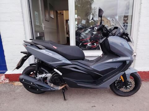 Lexmoto Aura 125 Scooter 125 CVT Euro 5