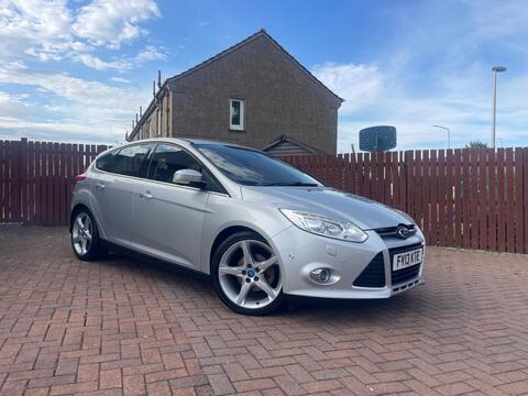 Ford Focus Hatchback 1.6 TDCi Titanium X Euro 5 (s/s) 5dr